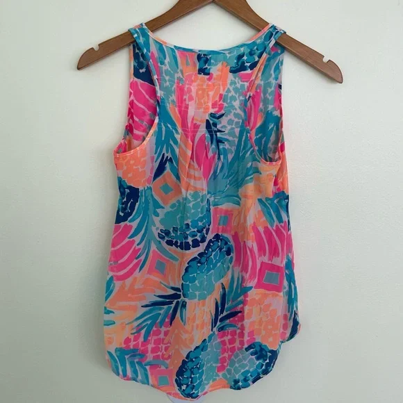 Lilly Pulitzer Alyssa Pineapple Print 100% Silk Tank Top XS Pink Blue Orange - Picture 6 of 9